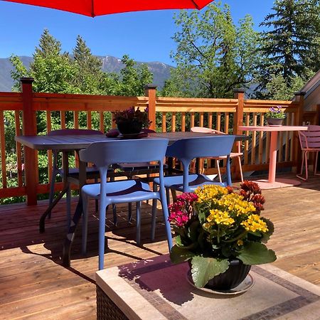 Victorian Guest Getaway-20Mins To Glacier National Park-10Mins To Airport! 컬럼비아 폴스 외부 사진