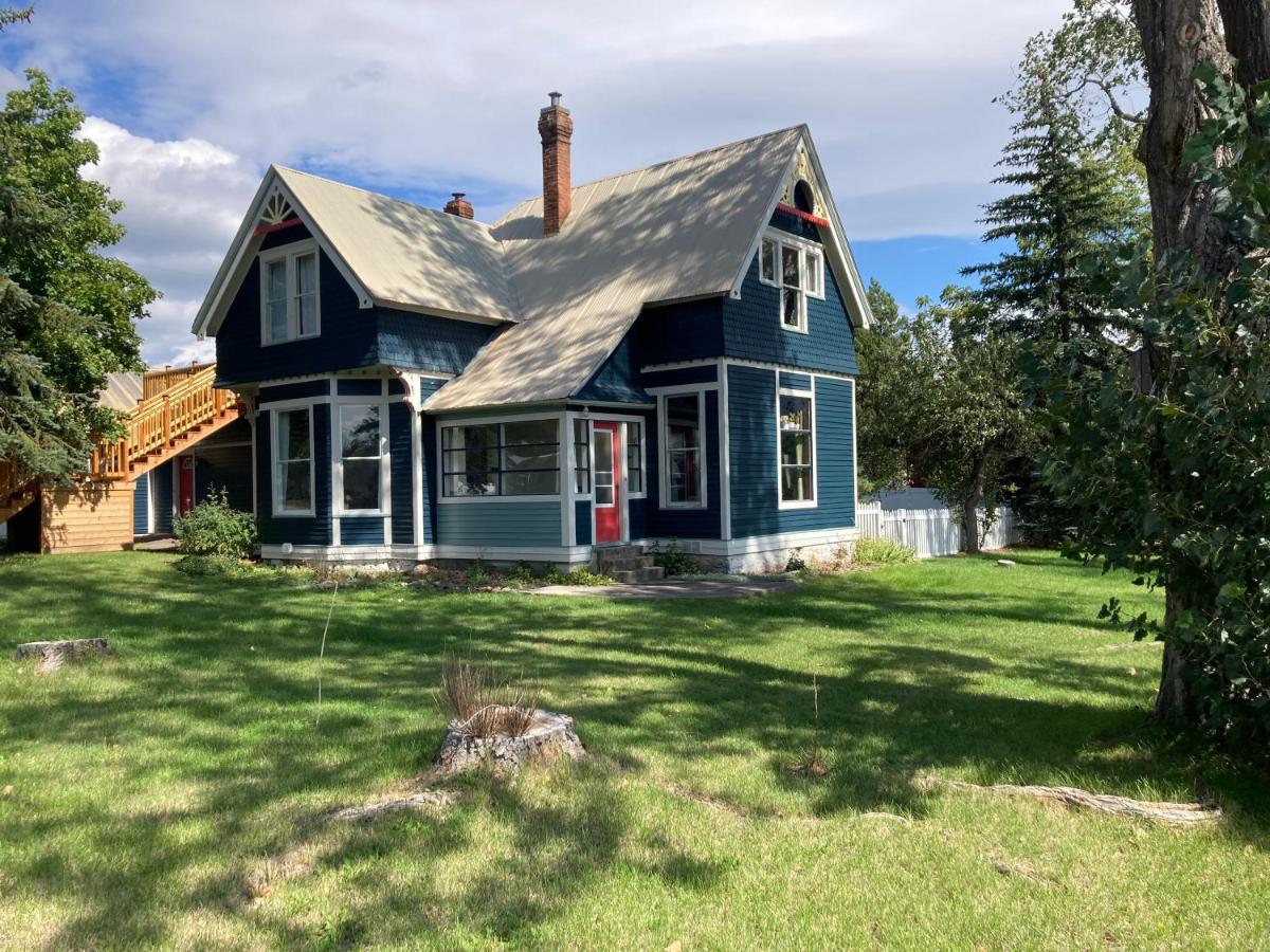 Victorian Guest Getaway-20Mins To Glacier National Park-10Mins To Airport! 컬럼비아 폴스 외부 사진