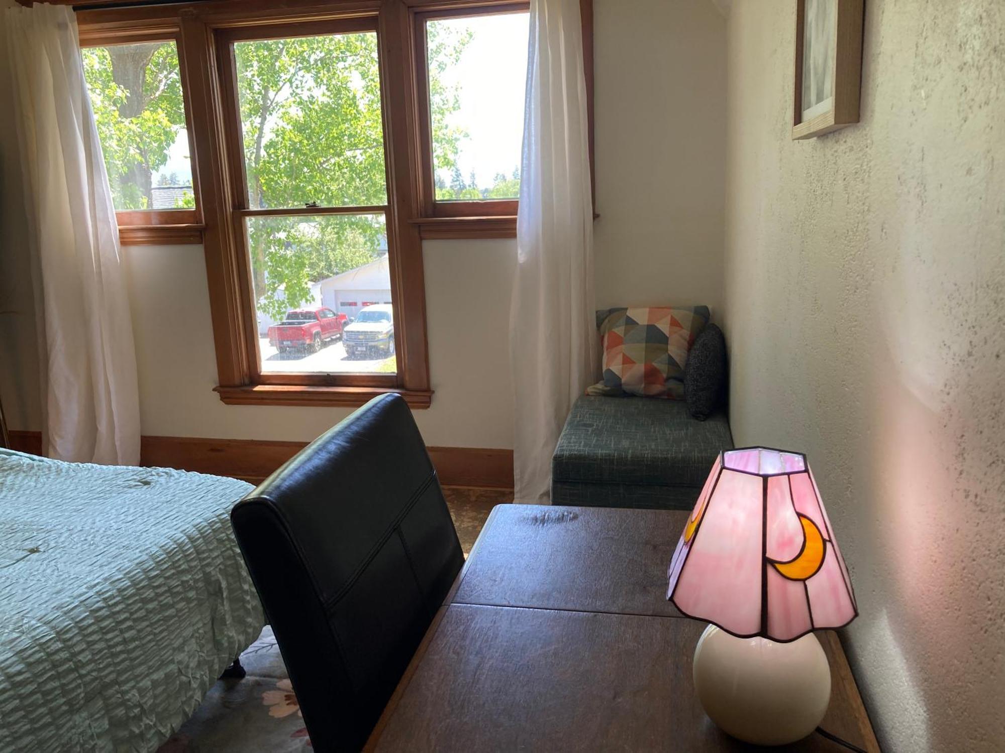 Victorian Guest Getaway-20Mins To Glacier National Park-10Mins To Airport! 컬럼비아 폴스 외부 사진