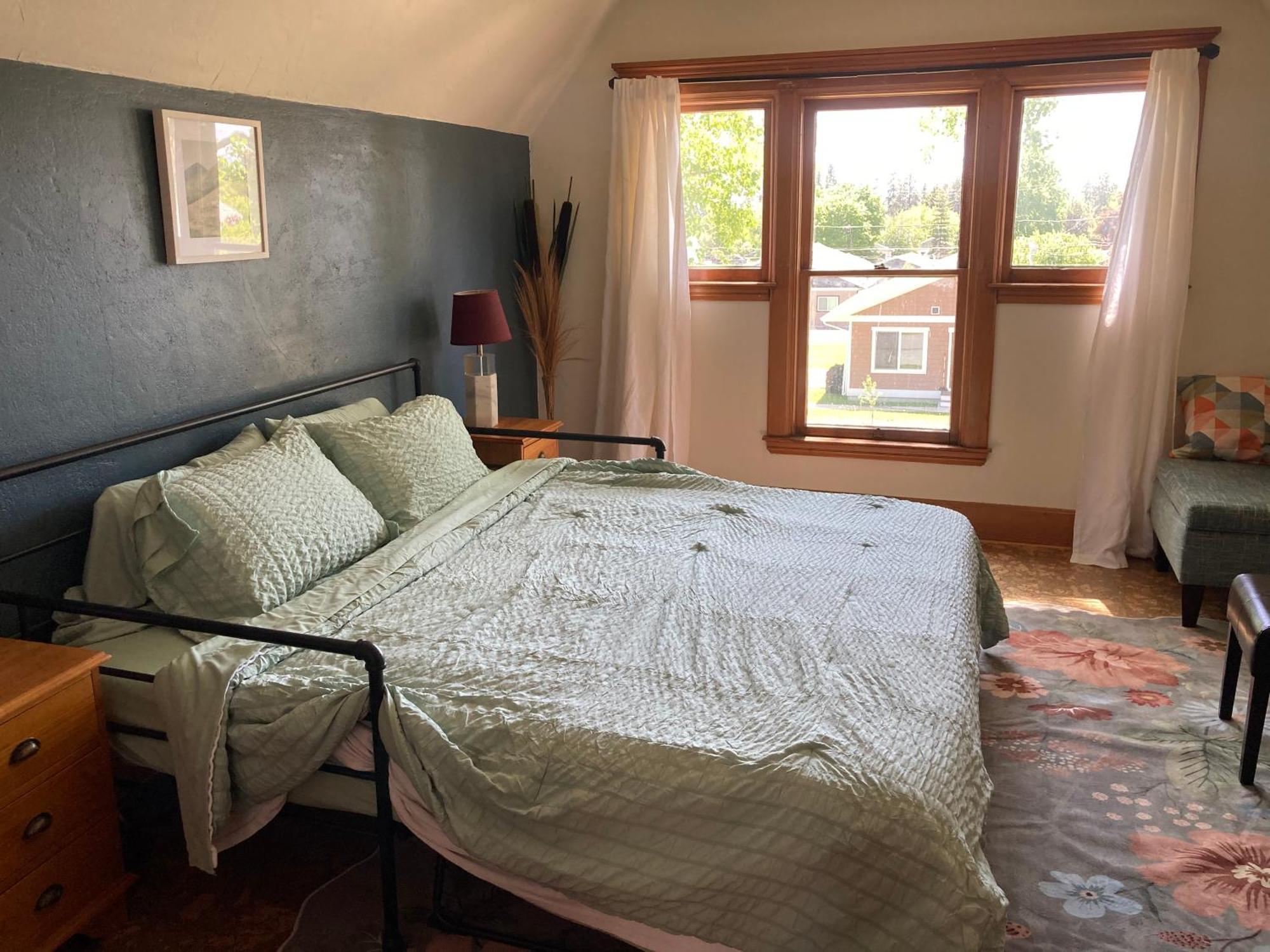 Victorian Guest Getaway-20Mins To Glacier National Park-10Mins To Airport! 컬럼비아 폴스 외부 사진